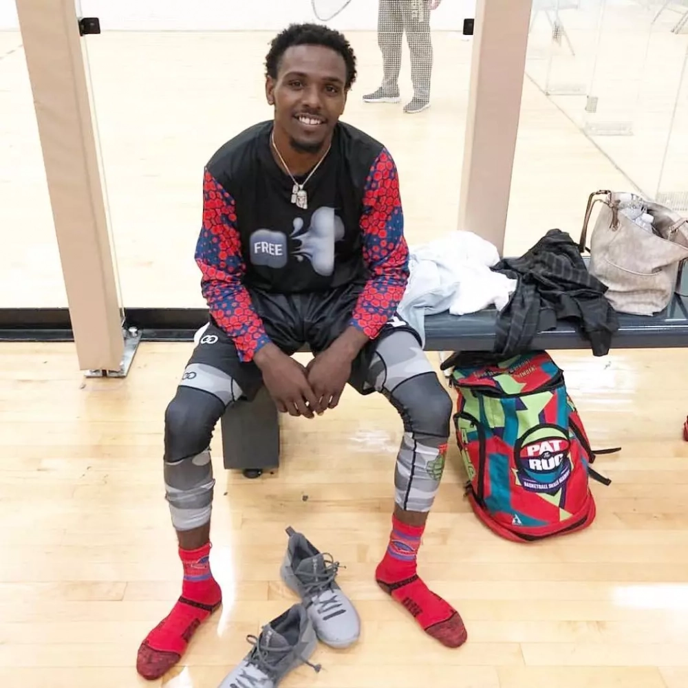 Sports person wearing custom compression leggings from Wooter Apparel