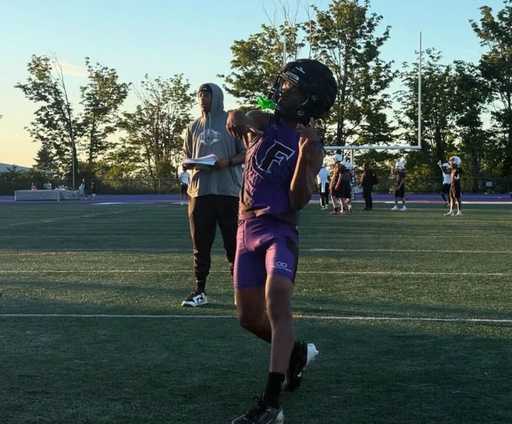 7v7 Football player wearing custom compression package from Wooter Apparel