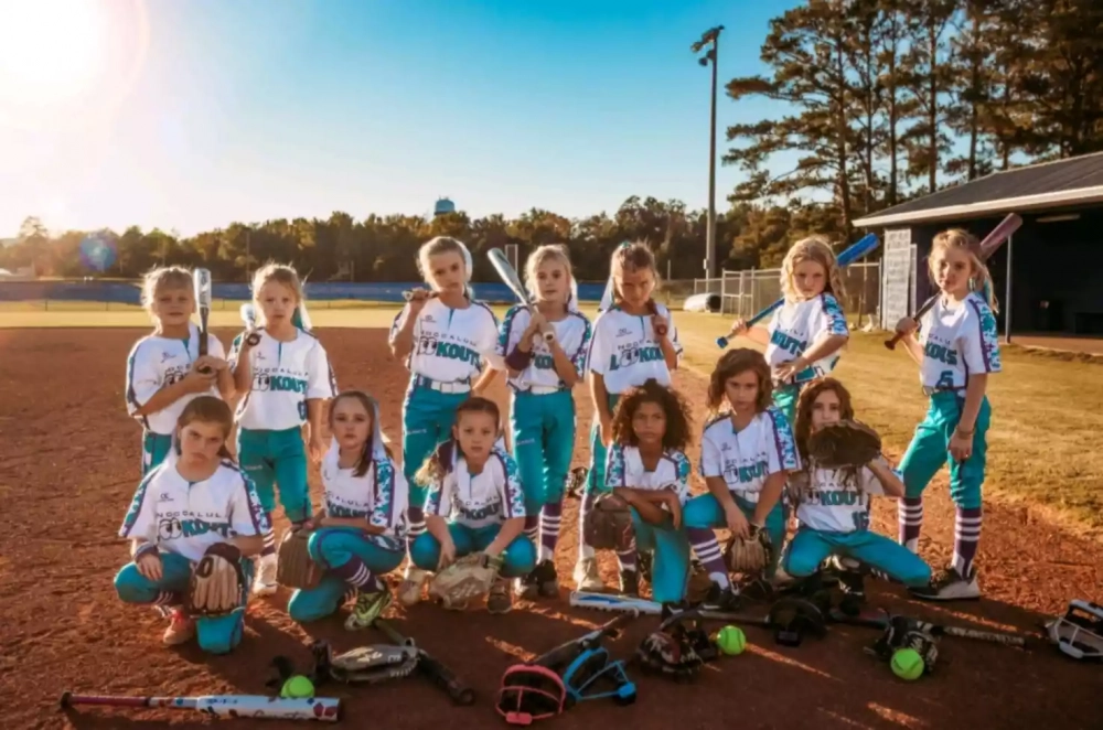 Baseball team wearing custom 2 button baseball jerseys after tournament