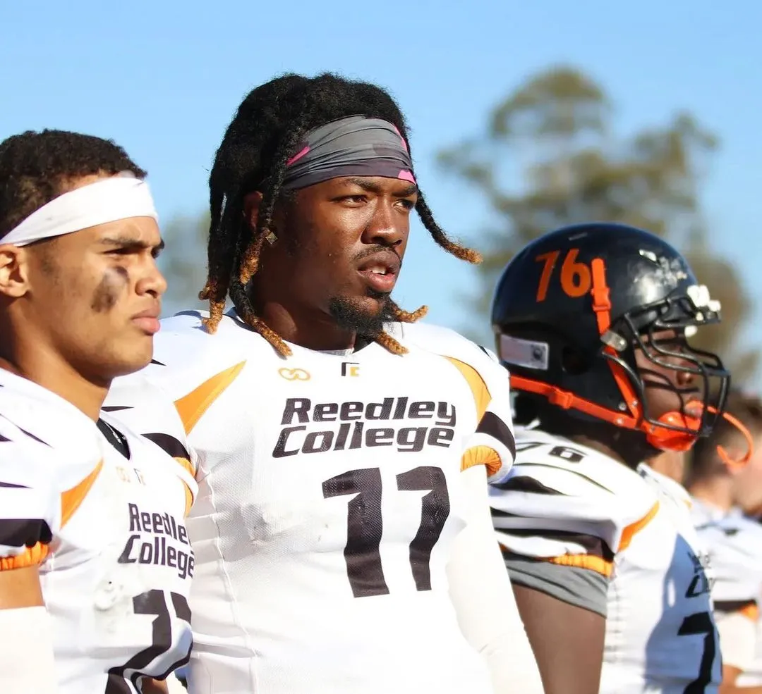 REEDLEY COLLEGE FOOTBALL REEDLEY COLLEGE FOOTBALL